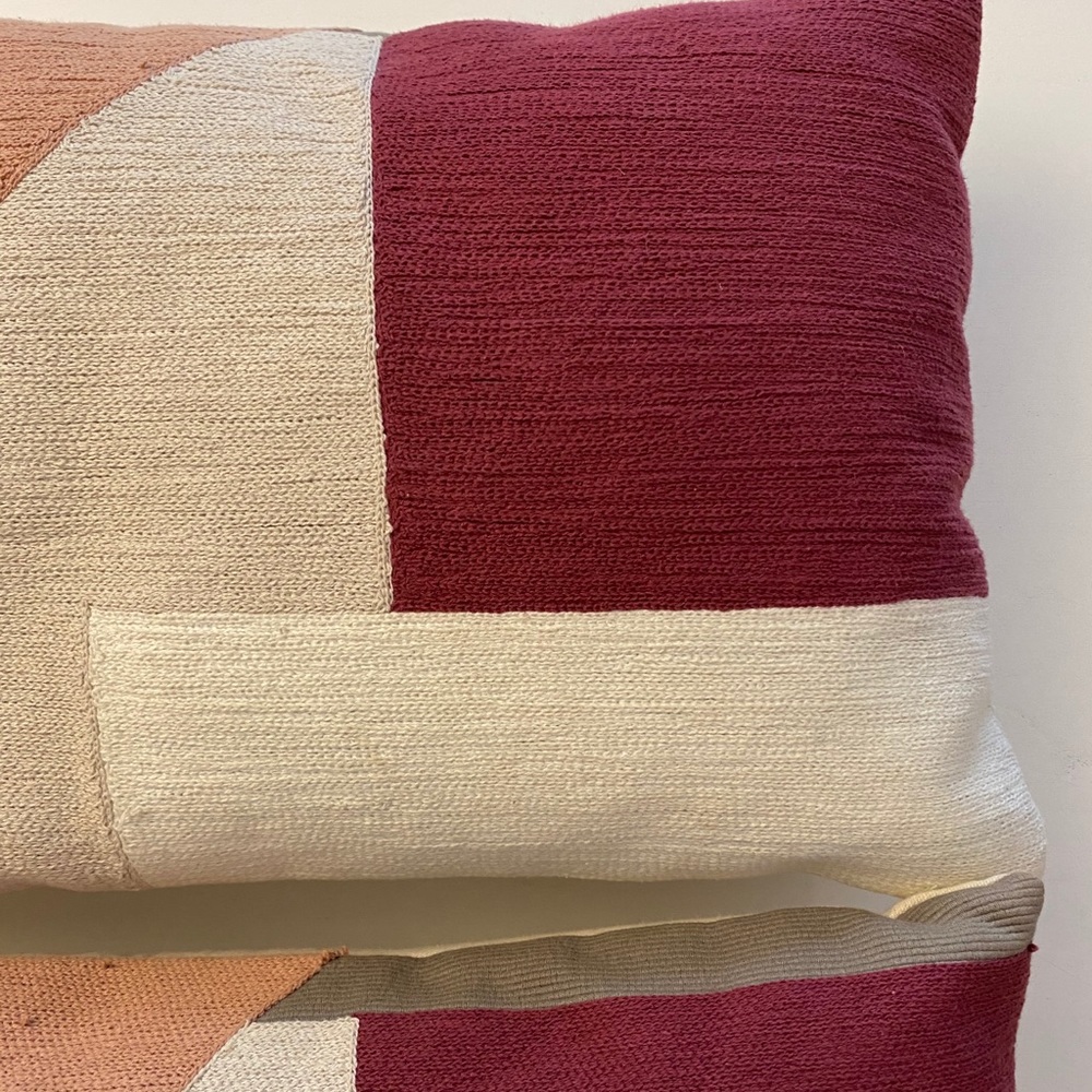 Pillows - Picture 4 of 8